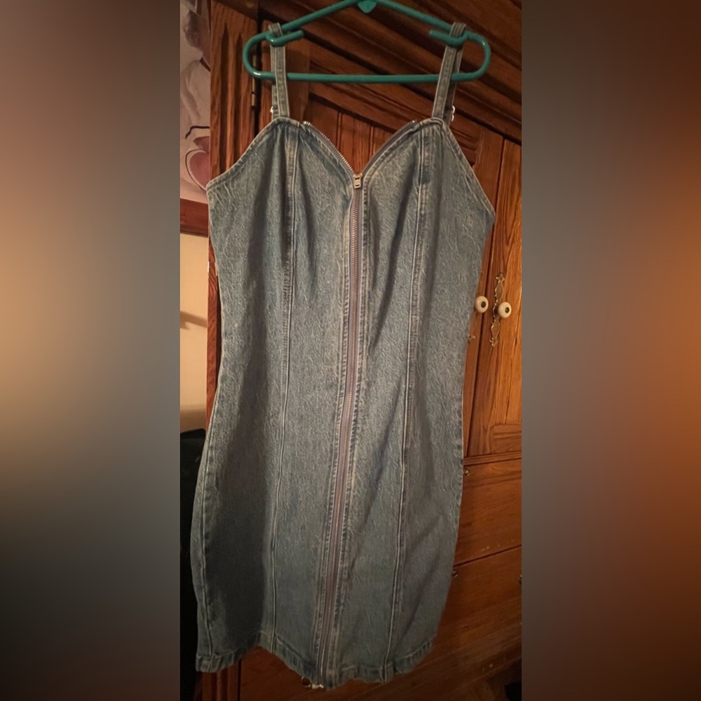 Brand new , Guess Blue Denim Dress with Zip Detail